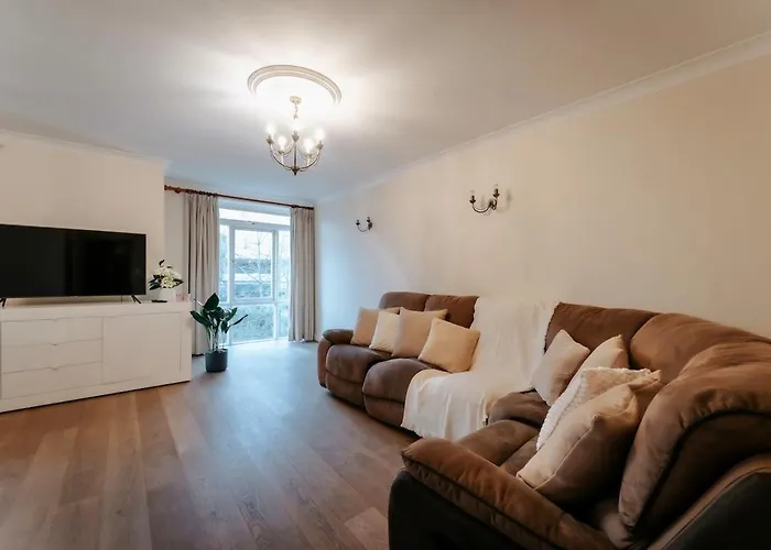 Fantastic Apartment 2Bdr Free Car Parking