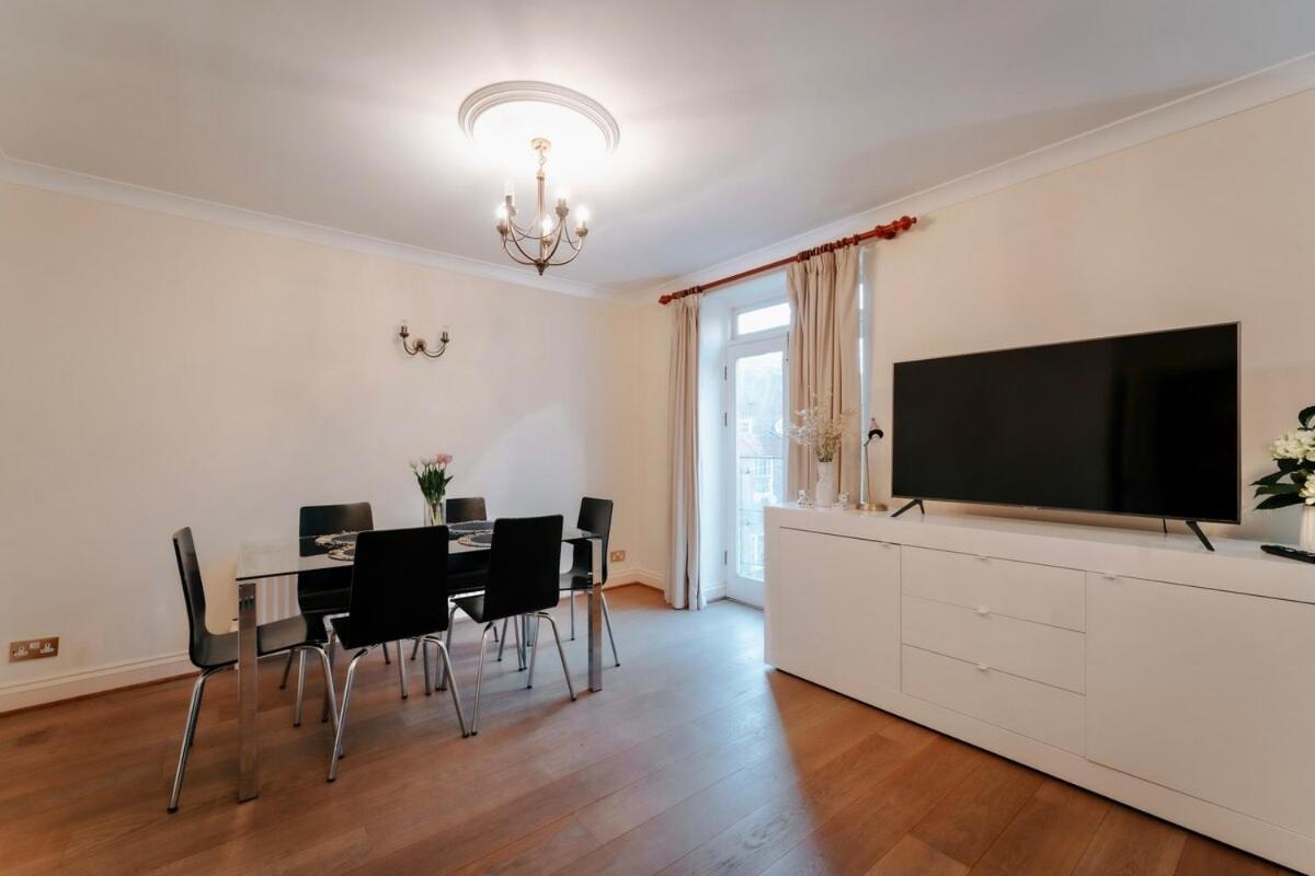 Fantastic 2bdr Free Car Parking Londres